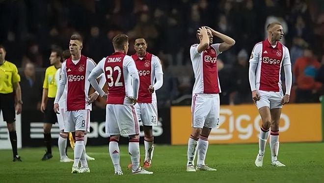 首局比赛开 首局比赛开